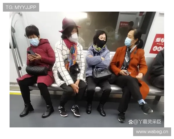 朱雪莹又发图了，低调里藏着那股贵气，我这打折季的人生瞬间窒息